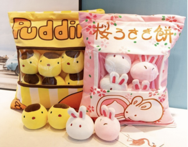 Japanese Pillow with small plushies