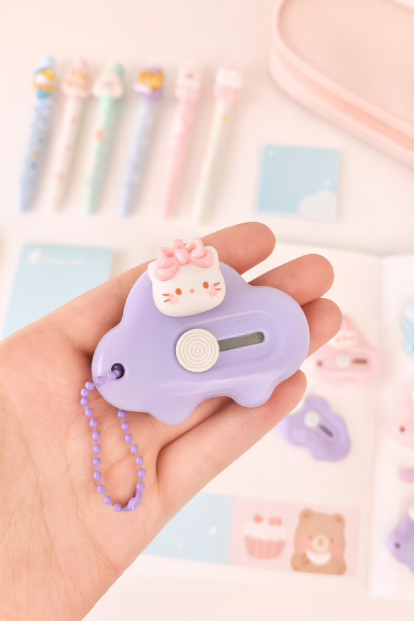 Kawaii Cloud-Shaped Safety Cutter – Cute & Handy Utility Knife