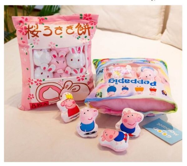 Japanese Pillow with small plushies